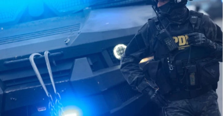 Tres detenidos y armas incautadas deja allanamiento en Cañete: serían integrantes de grupo radical