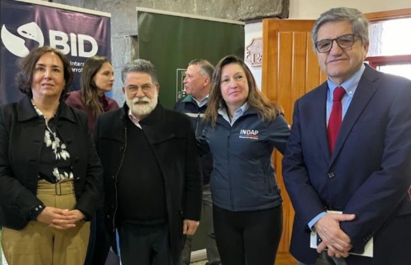 Los Lagos se compromete con el futuro verde con alianza para el bosque nativo