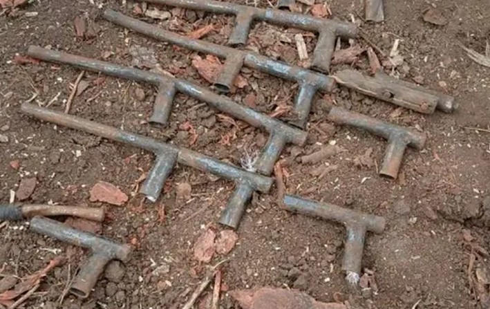 Homemade Weapons Found in Forest Property in San Juan de la Costa