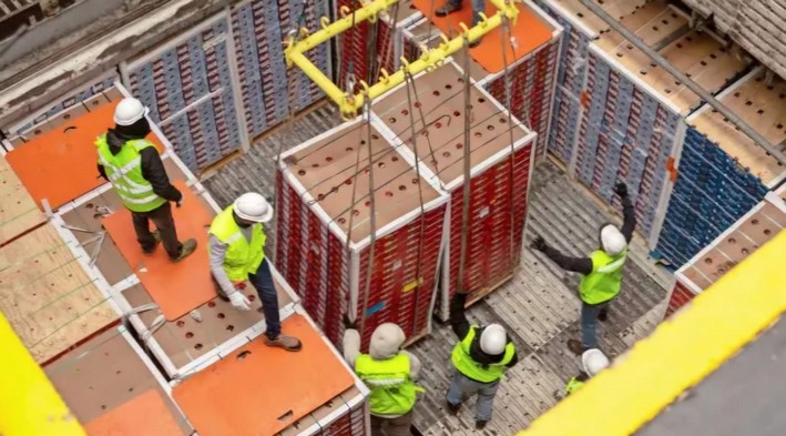 Fruit exports could surpass forestry and salmon sectors, becoming the country's second-largest export