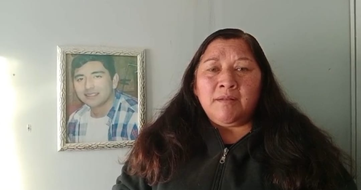 "Há 4 anos esperamos por justiça": mãe de jovem patrulheiro florestal metralhado em Carahue