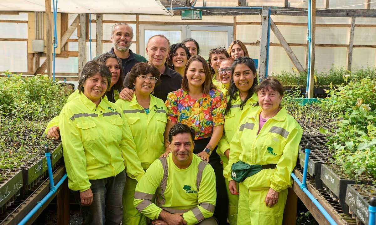 Valdivia Promotes Biodiversity by Renewing Native Species Nursery Agreement