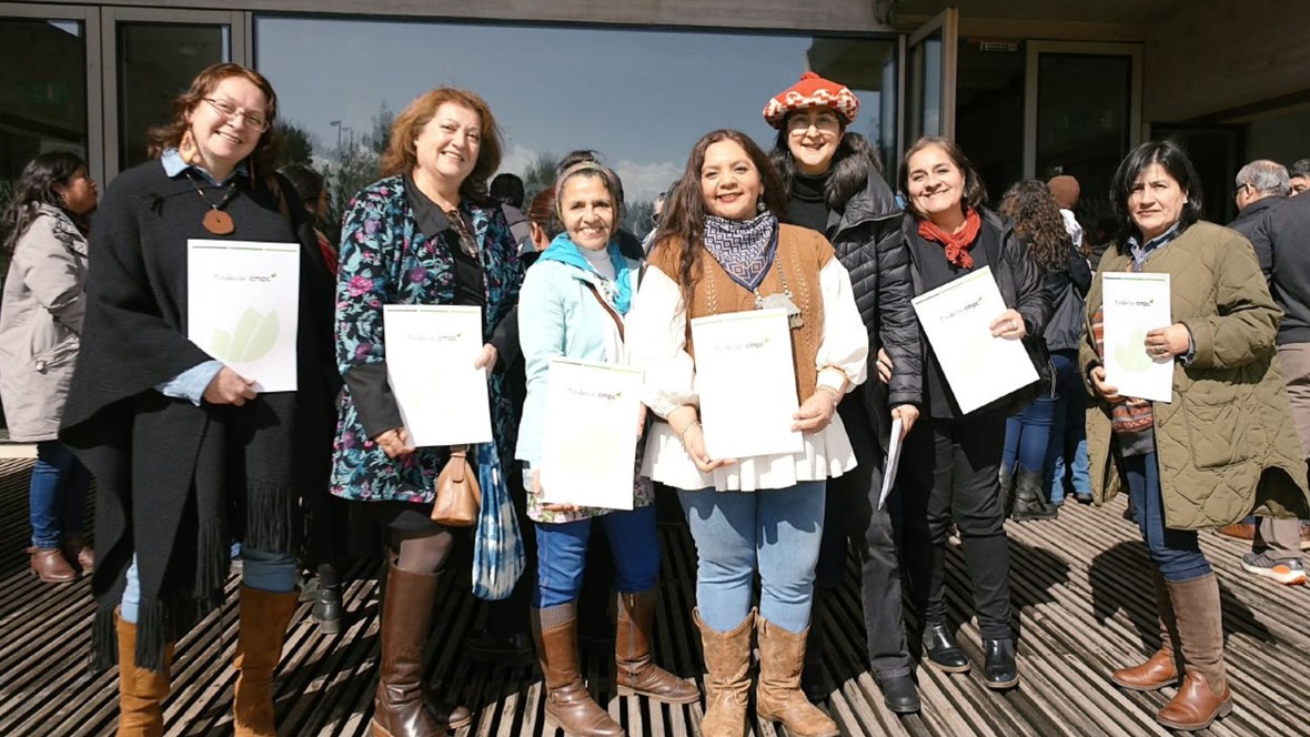 Emprendedores de Primeros Pueblos de CMPC fortalecen sus negocios con herramientas de innovación e IA