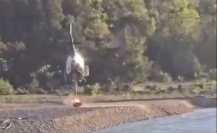 CONAF Helicopter Overturns During Emergency Mission in Maule