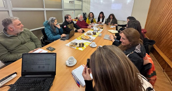 Presentan propuestas para avanzar en restauración y corredores biológicos junto al sector forestal en el Maule