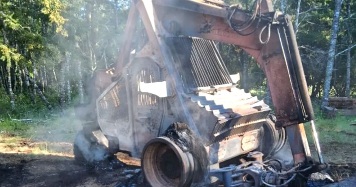 Incêndio afeta maquinaria florestal em Alto Biobío