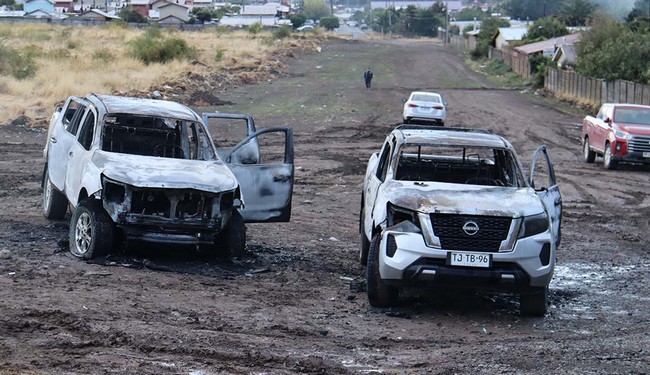 Two Burned-Out Trucks Left by Vandalism Act in Angol