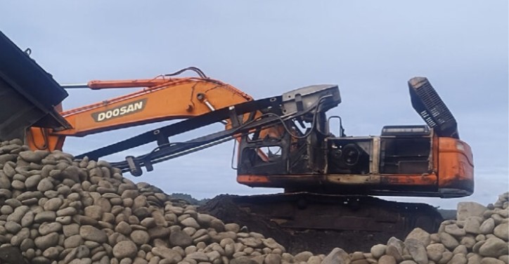 Arson attack halts construction work in Nueva Imperial: three machines affected