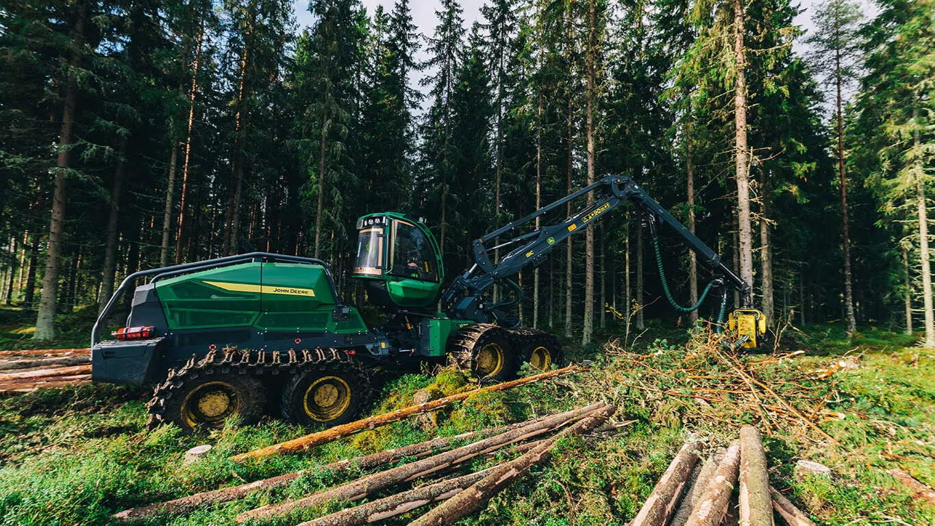 John Deere Introduces Its New Harvester and Forwarder Series: Arriving in Chile This Year
